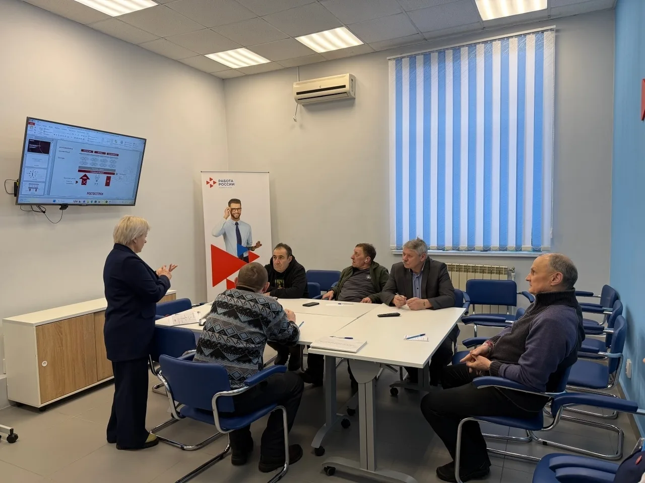 💪 Поиск дела жизни, финансовая грамотность или запуск бизнеса по соцконтракту — в Кадр...