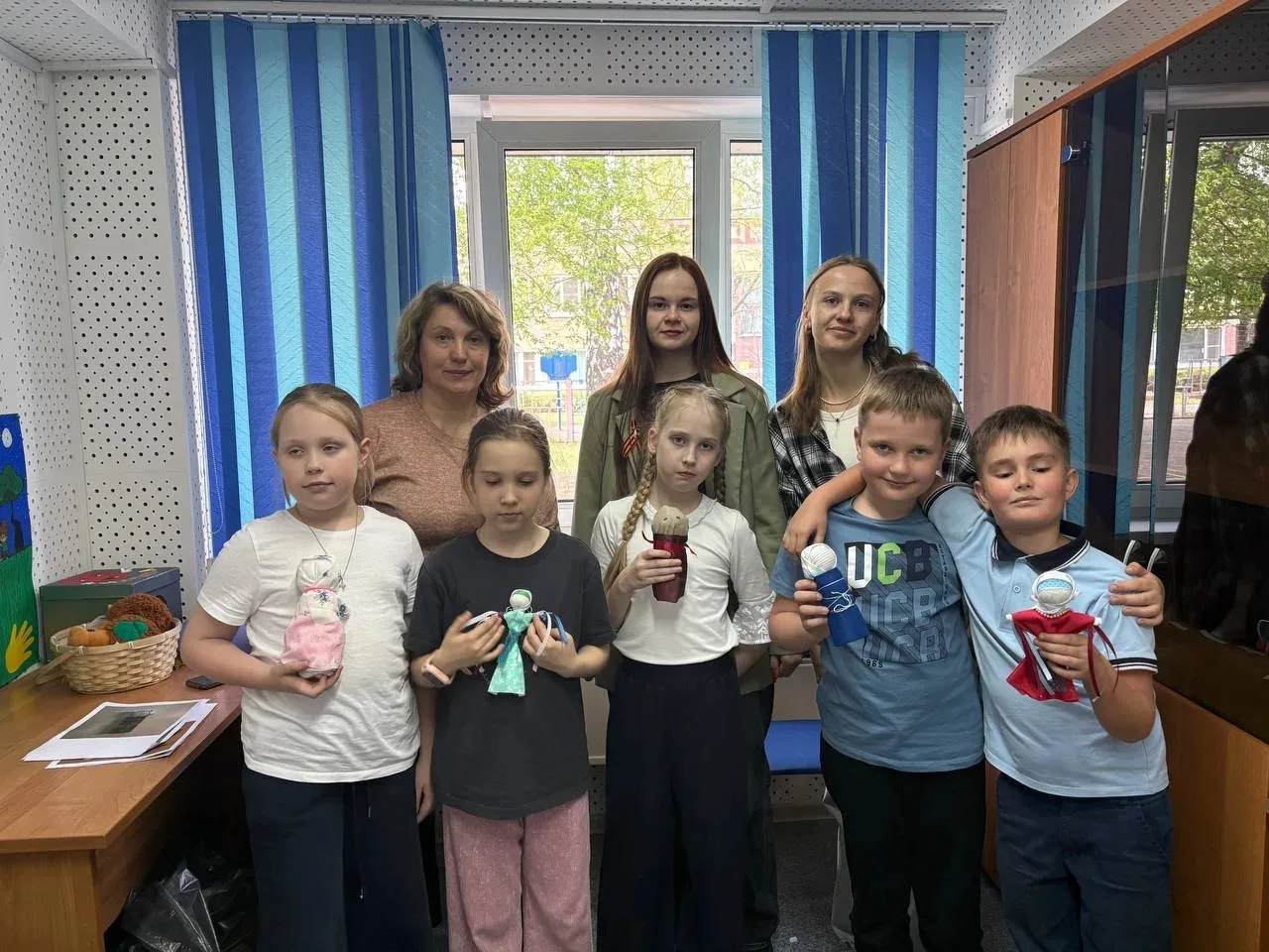 ВЫСТАВКА КУКОЛ

🎎 В лицее прошла выставка кукол в национальных костюмах, посвященная Году единства 