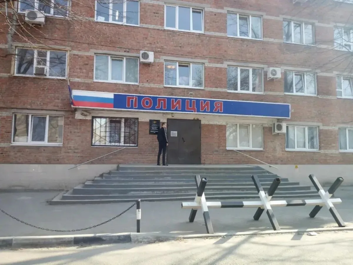 ⚡ 16-летнего студента задержали при попытке поджечь полицейские машины возле отдела пол...
