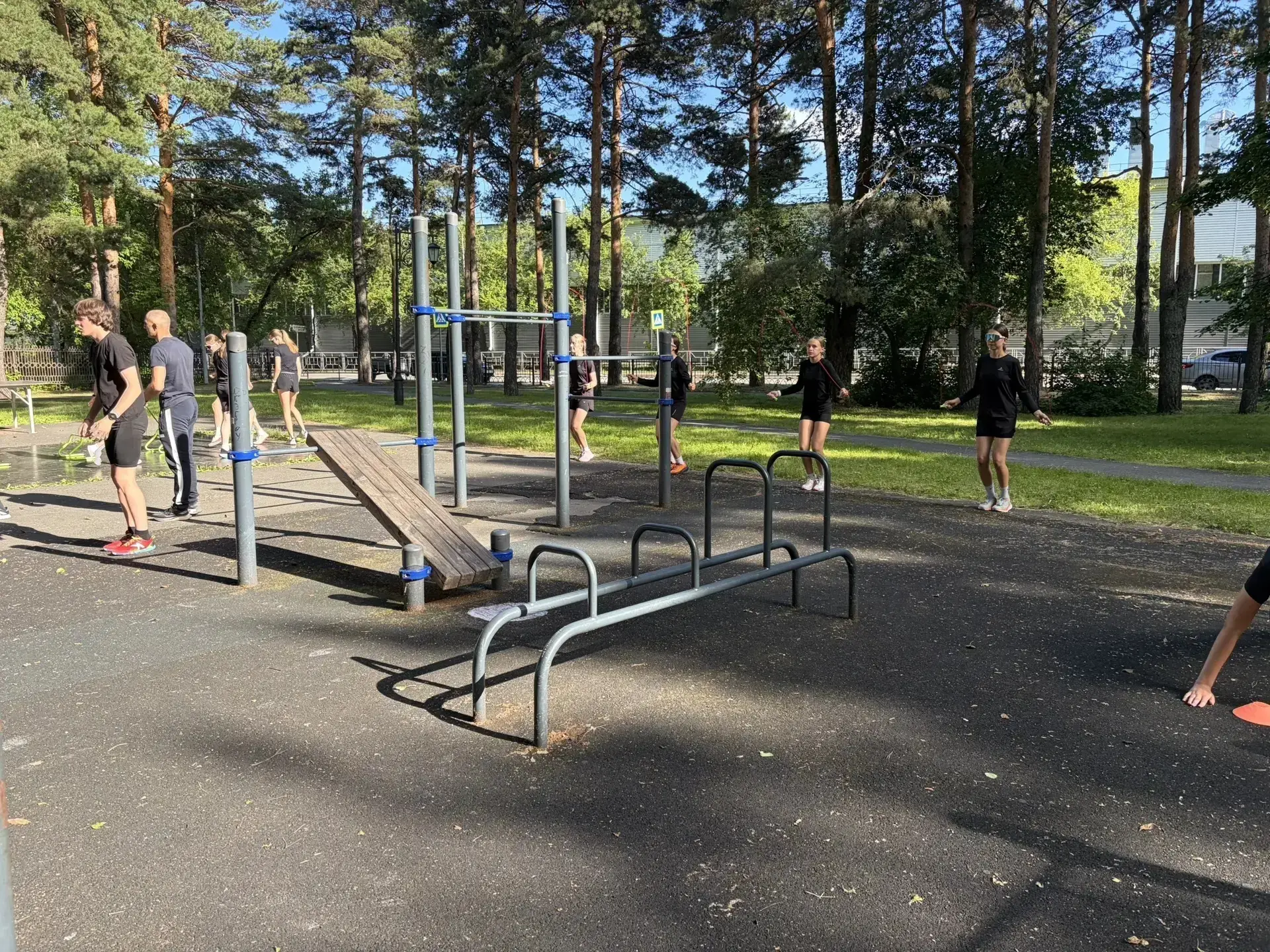 Сила, выносливость и рекорды в Парке машиностроителей! 💪

Вчера  на спортивной площадке Парка машин