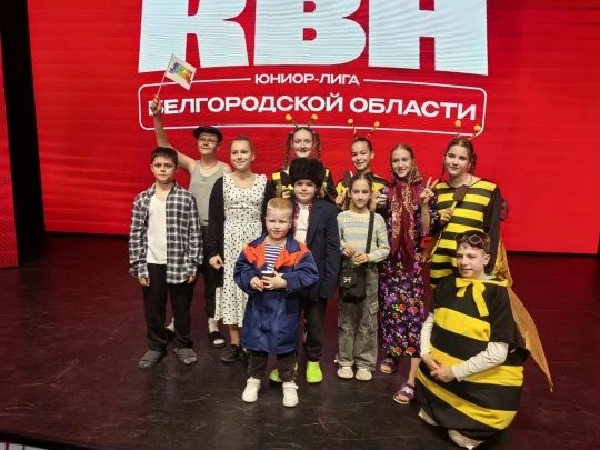 Гордимся лицеистами! Наша лицейская команда КВН «Поп ит» в полуфинале набрала 10 баллов из 10. Молод
