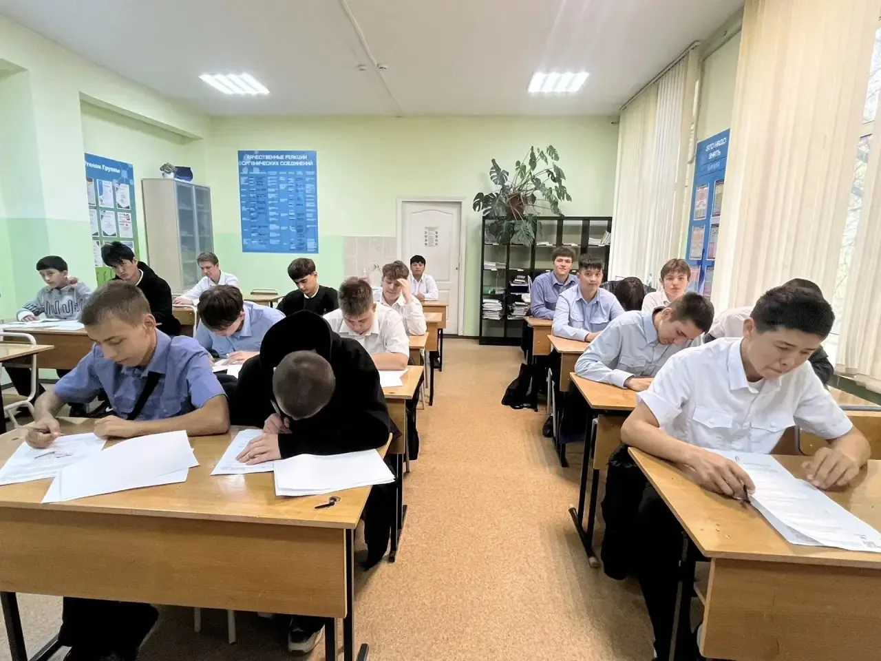🎉 Важное событие в ХТТТ: Состоялось проведение ВПР! 🎉Дорогие друзья и коллеги!
