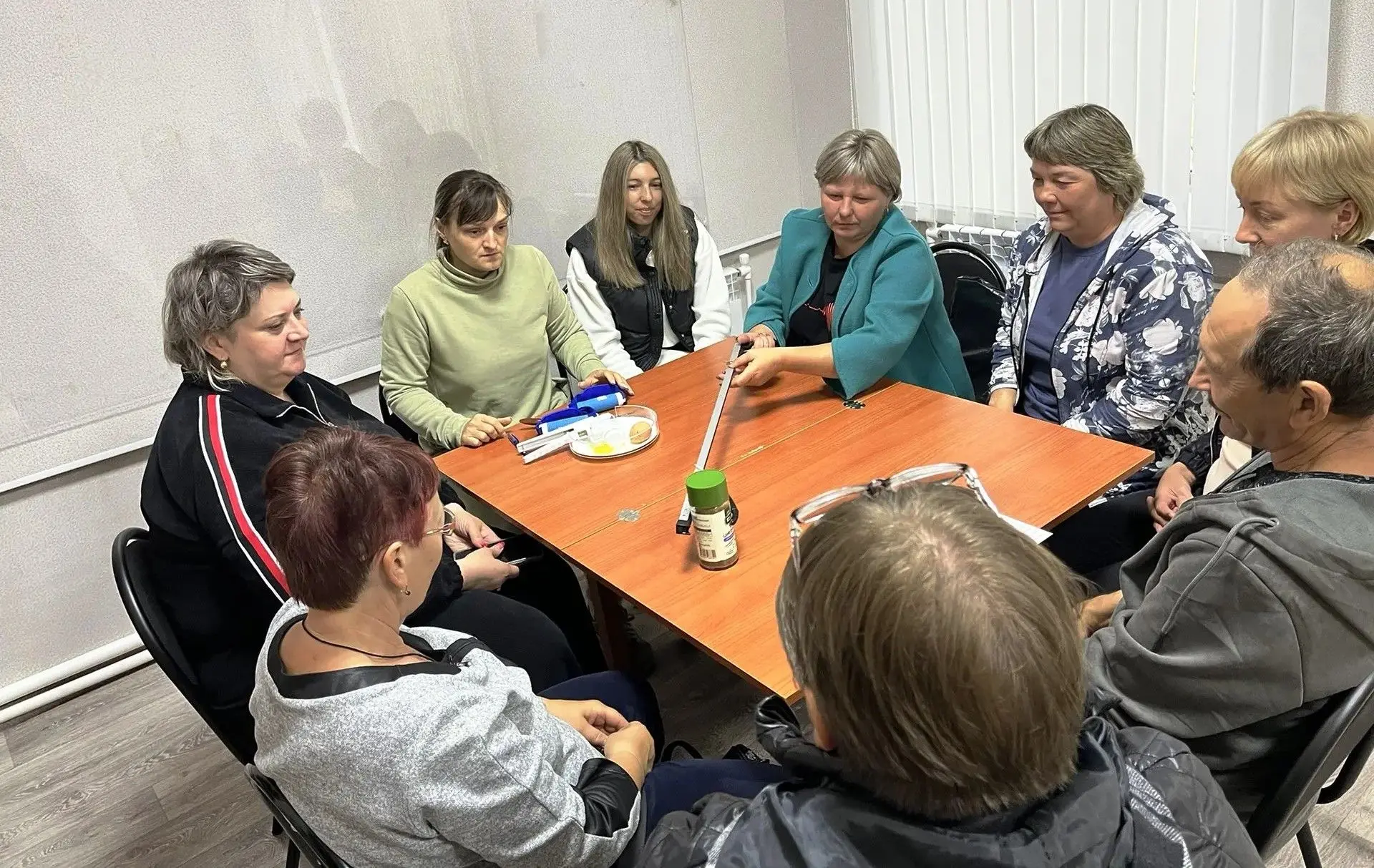 Продолжаются занятия в школе ухода