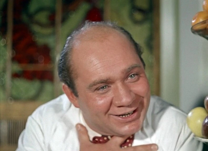 Евгений Леонов в фильме «Полосатый рейс», 1961 год.