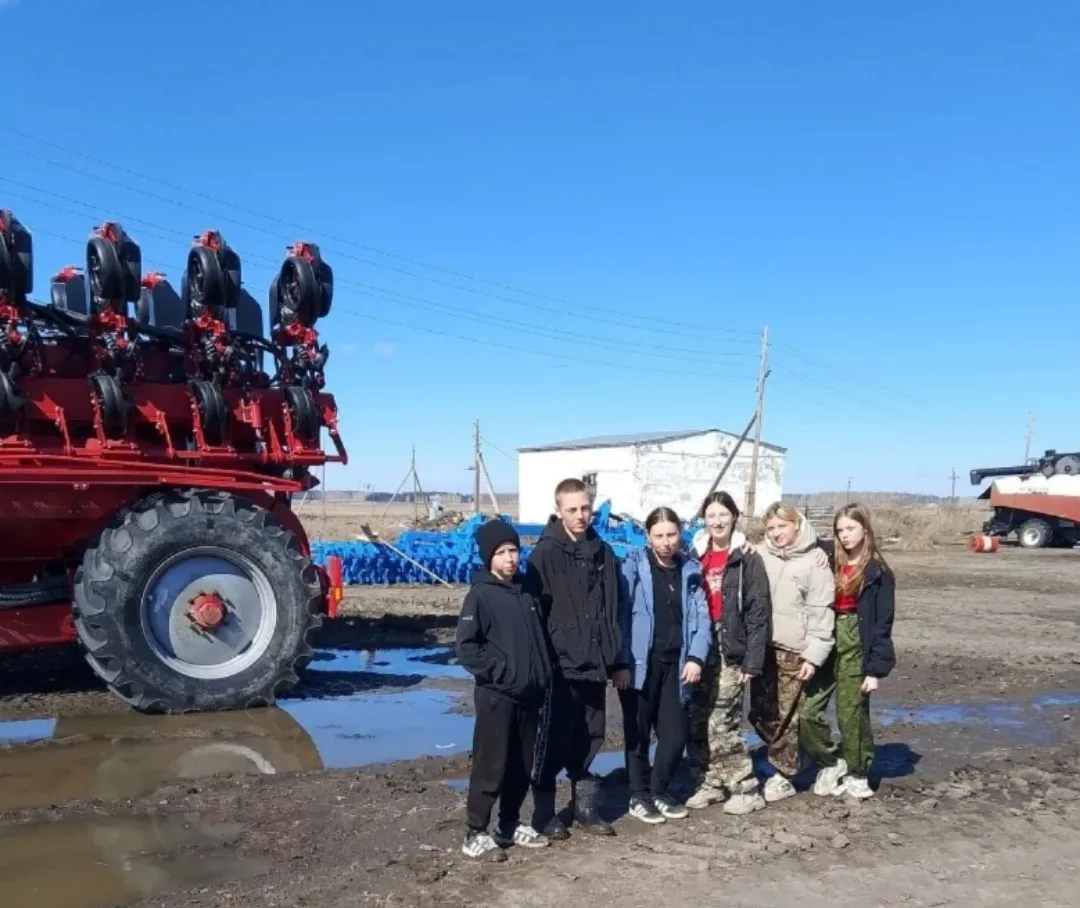 🏭 Ученики 6–11 классов Лепокуровской школы побывали на экскурсии в АО «Лепокуровское» ...