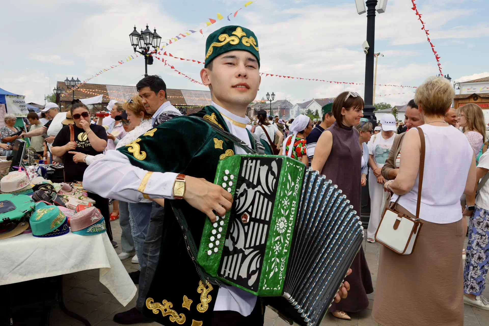 Хлебосольный, душевный праздник Сабантуй вновь объединил всех — независимо от возраста и национально