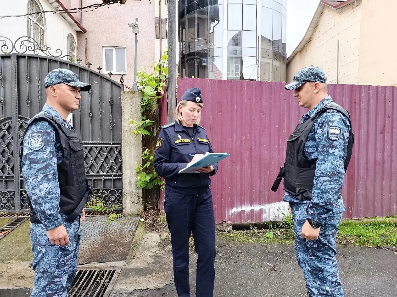 🏗️ Под контролем судебных приставов ГМУ ФССП России устранены нарушения строительных норм  ℹ️ Житель