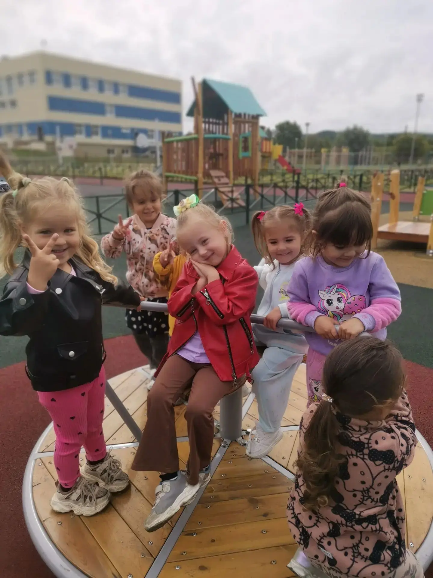 Счастье не любит сидеть на месте! 🌞🍂