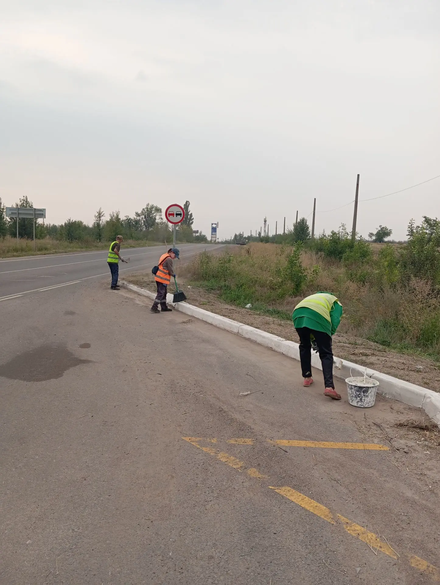 Побелка бордюрного камня ул.Ульяновская