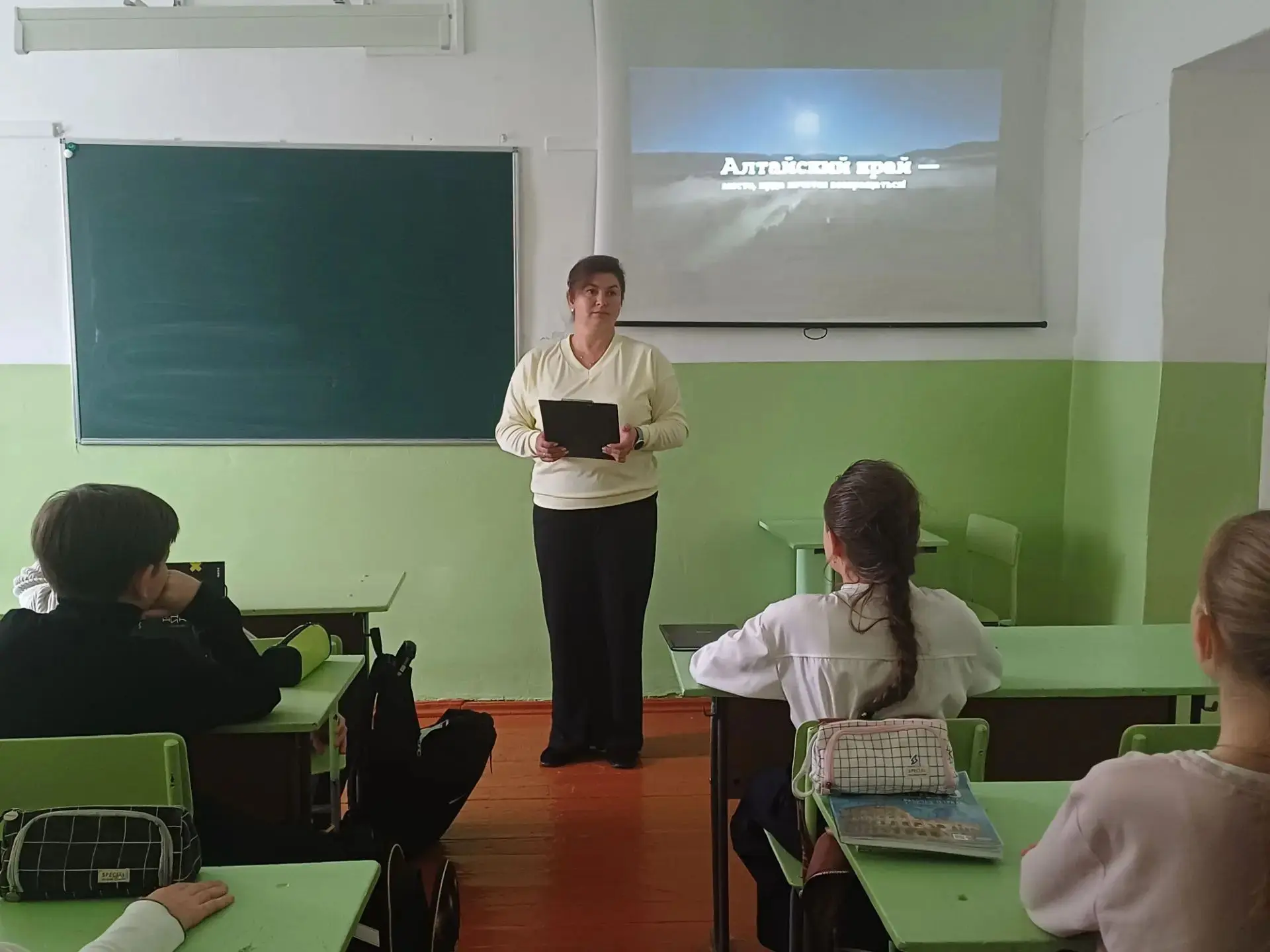 🗓30 сентября — День воссоединения ДНР, ЛНР, Запорожской и Херсонской областей с РФ 🇷🇺