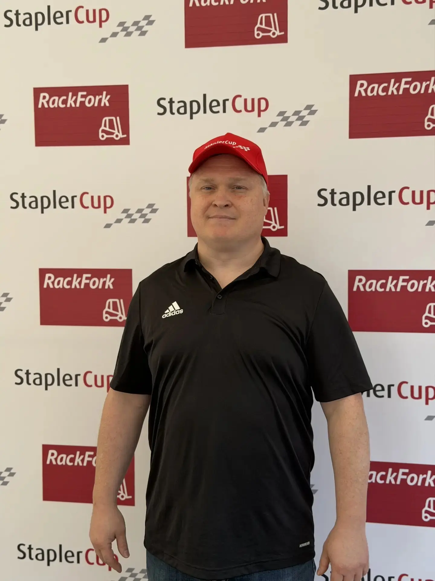 Всего третий участник, а уже новый рекорд StaplerCup 2026!

01:14,9 — Бахвалов Алексей (ООО СТД Петр