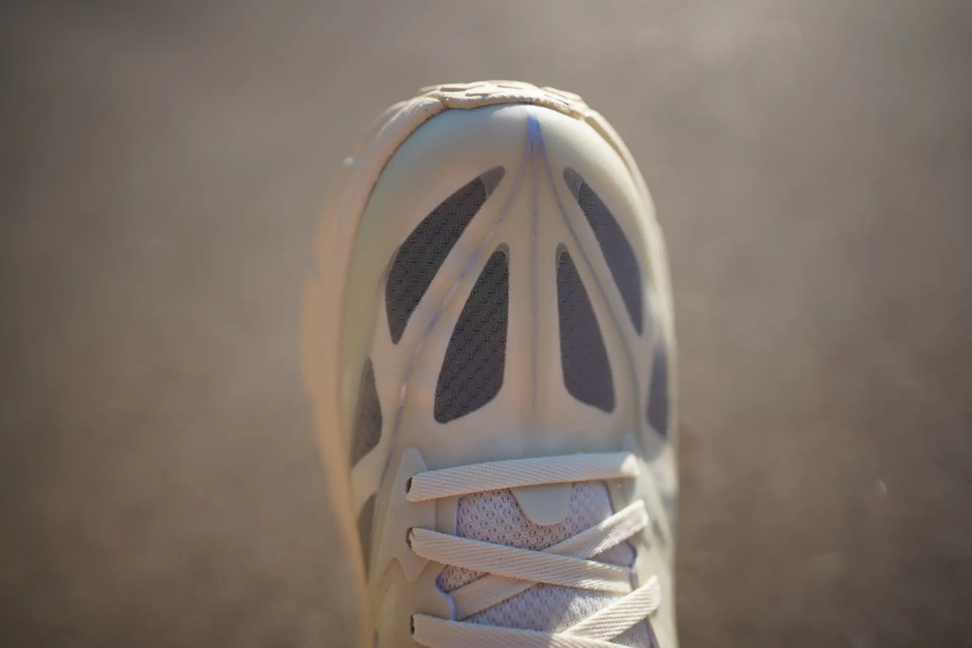 HOKA One One Mafate Speed 4 Lite

Давно присматривался к этой модели и всё-таки решил взять версию L