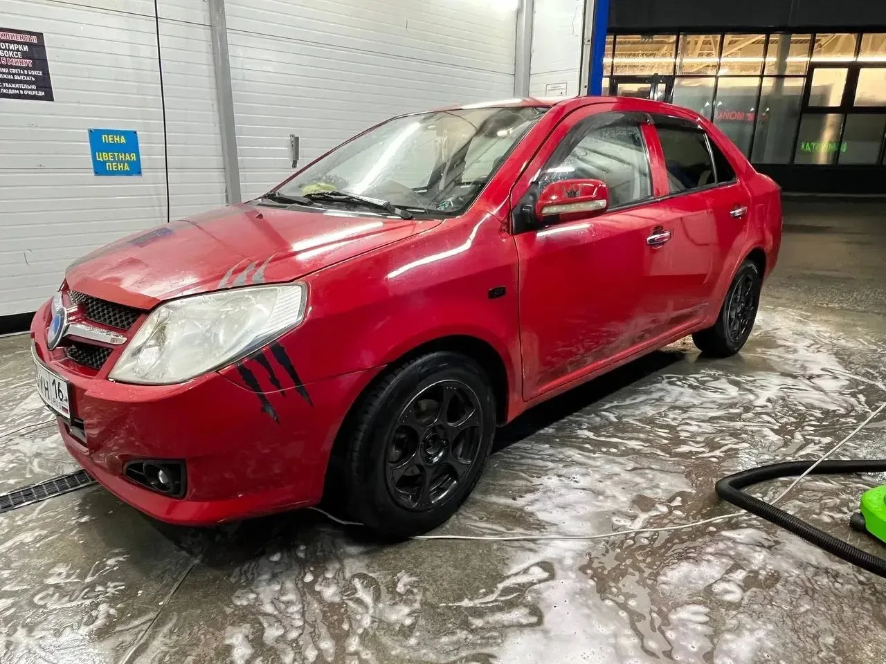 В продаже бюджетная иномарка geely mk11 2008 года ,по двигателю бодрая ,работает ровно,...