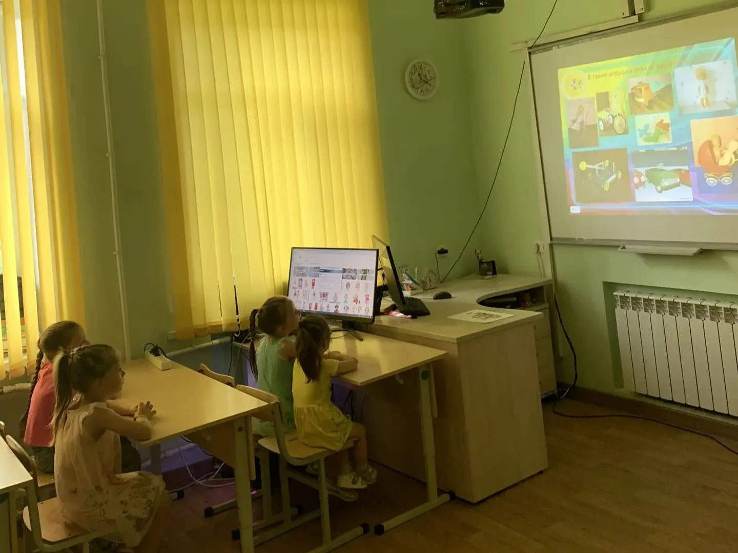 🧸У воспитанниц стационарного отделения социальной реабилитации несовершеннолетних прошло занятие «И