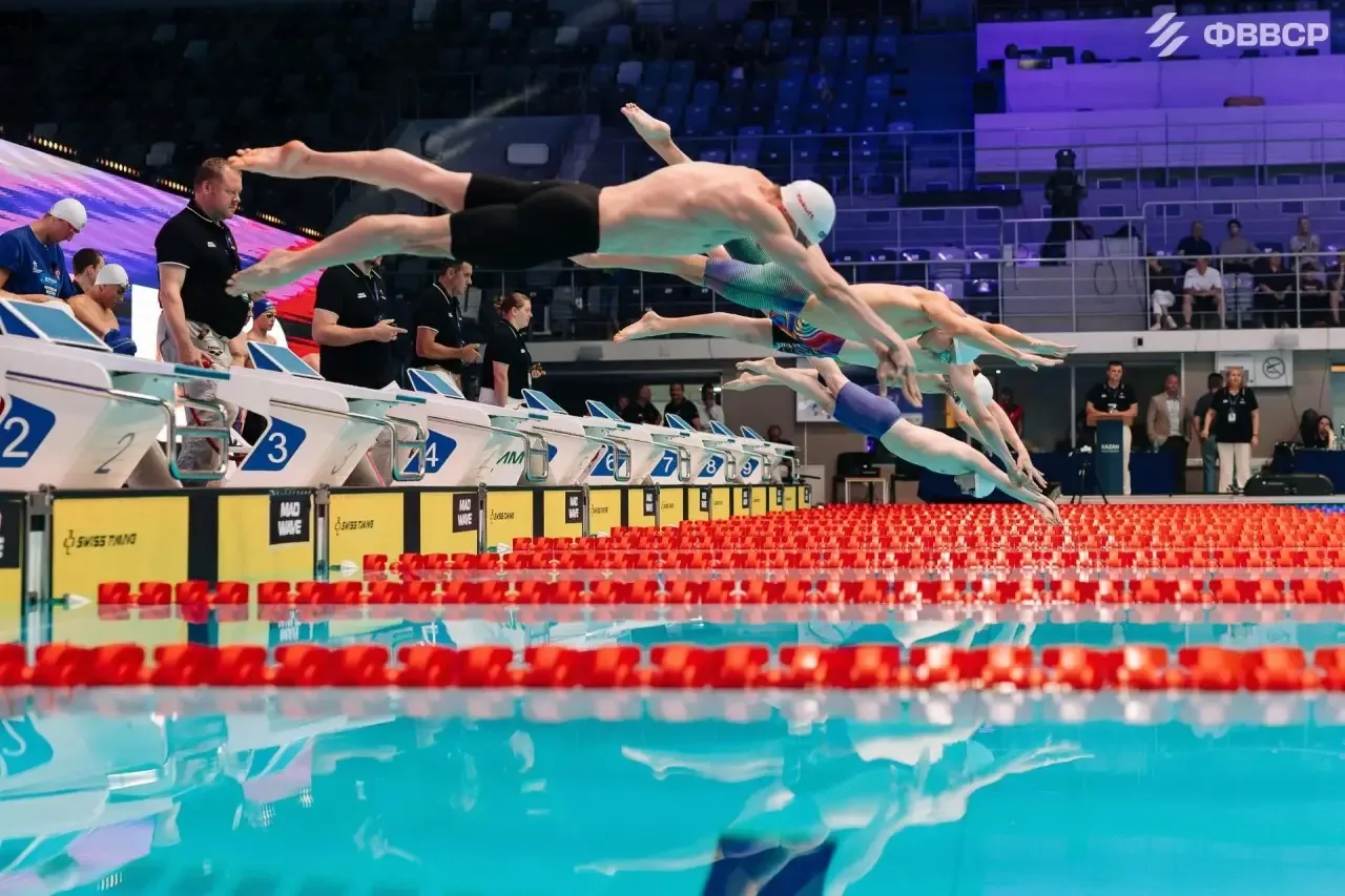 🏊‍♂️ Подмосковные пловцы выиграли 8 медалей на чемпионате России в Казани

🥇 Герман Зажирский – 20