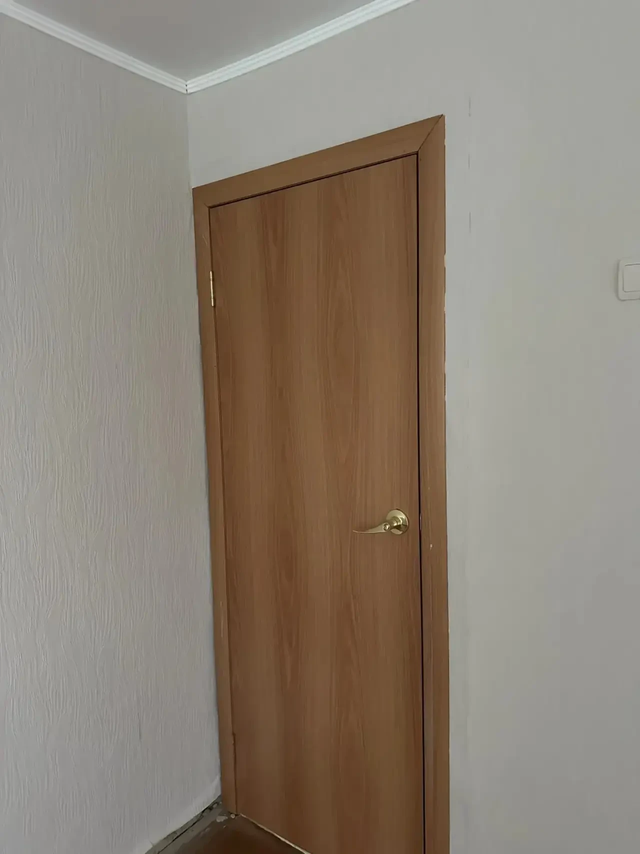 Отдам бесплатно 2 двери. Самовывоз октябрьская 17, 89161276299