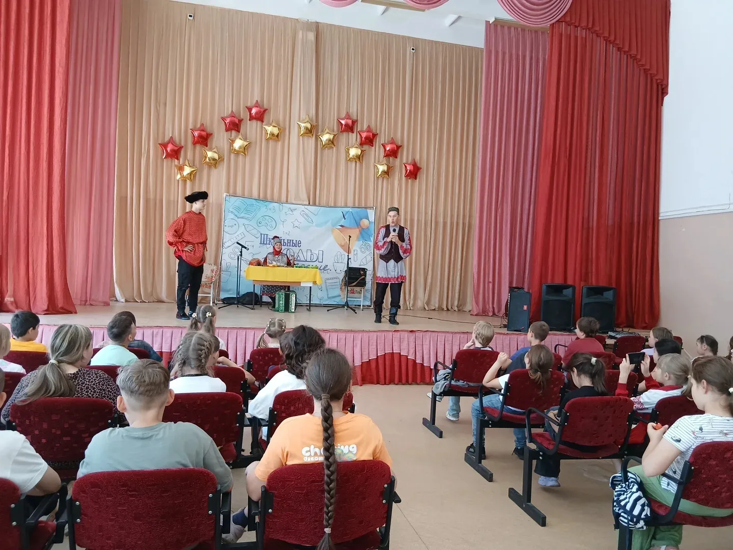 🔆Ребята пришкольного лагеря "Сказка" посмотрели замечательную программу "Музыкальная мозаика народо