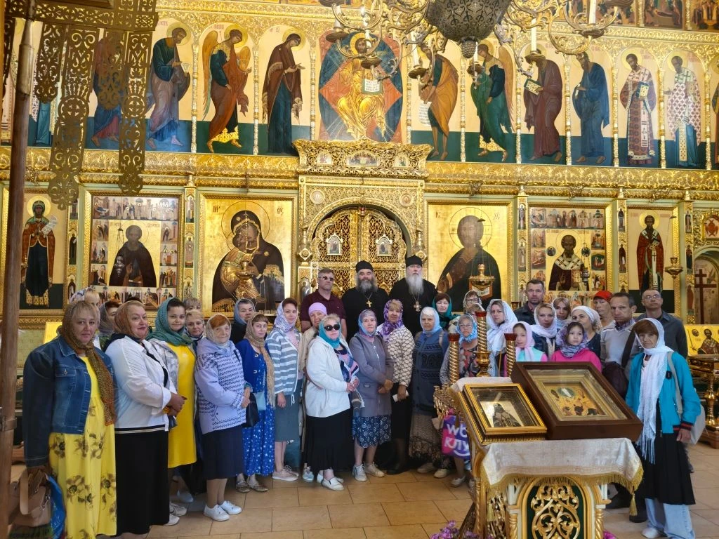 ⚡Паломничество – это путешествие верующих к реликвиям, которые имеют священное значение...