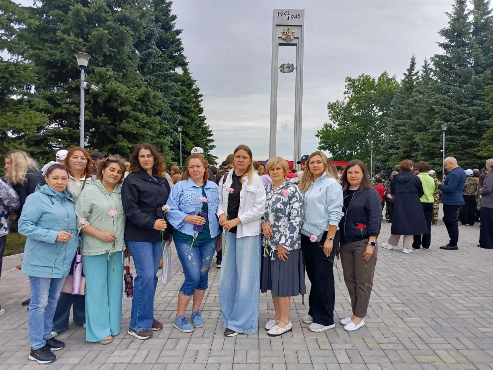 СКОРБИМ И ПОМНИМ!

Сегодня, 22 июня, в День памяти и скорби,  возле Монумента Победы состоялся митин