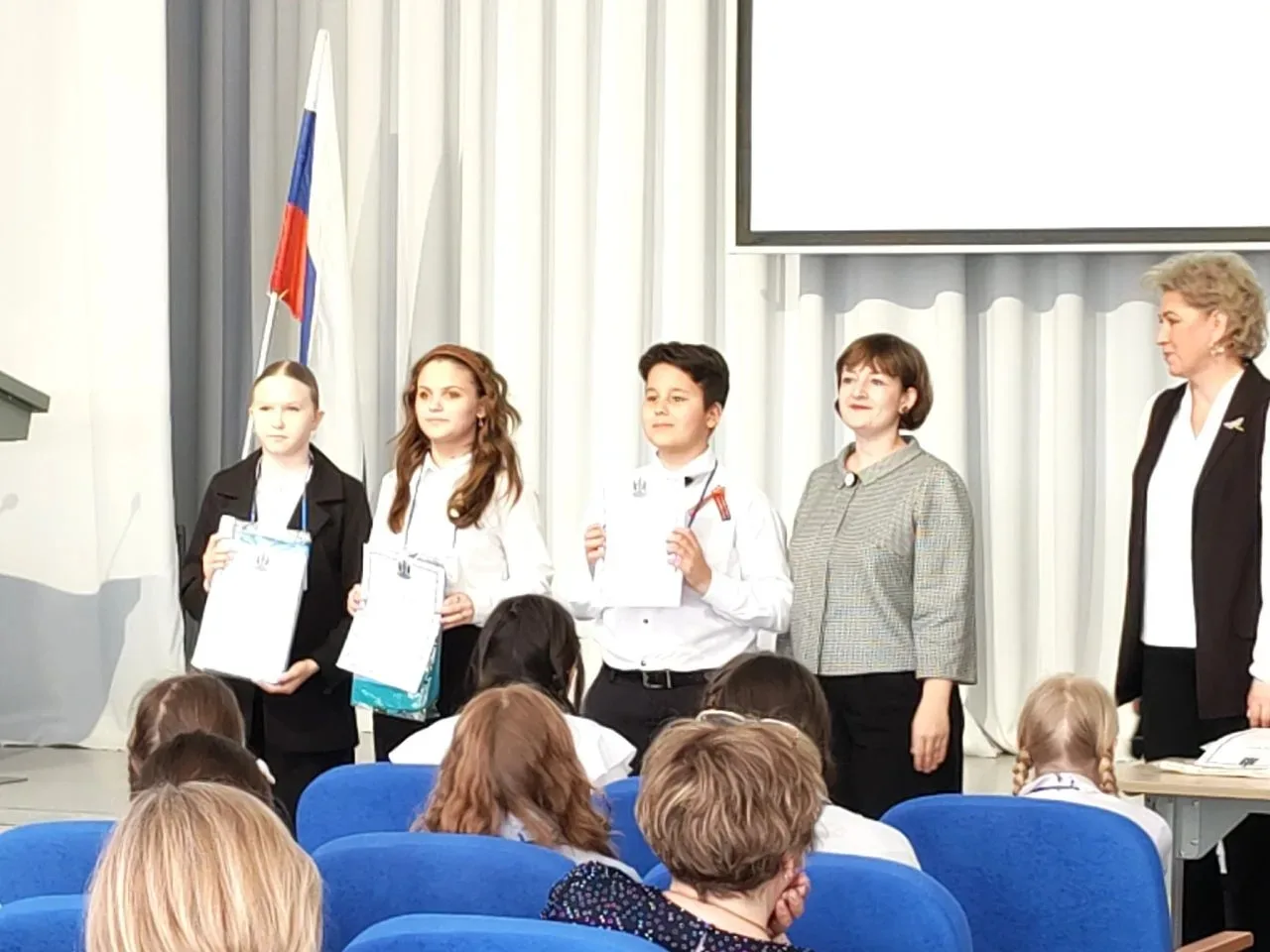🏆 Успех наших учеников на конференции «Первые шаги в науку»!  📆17 апреля в Центре образования «Завол