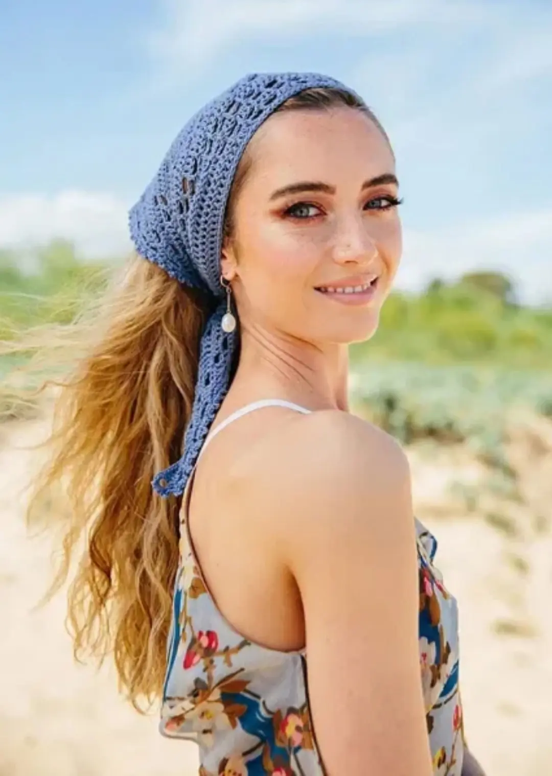 Филейная косынка от Anna Nikipirowicz ☀️🌊🌊🌊

Готовая косынка после блокировки имеет длину 98 см в