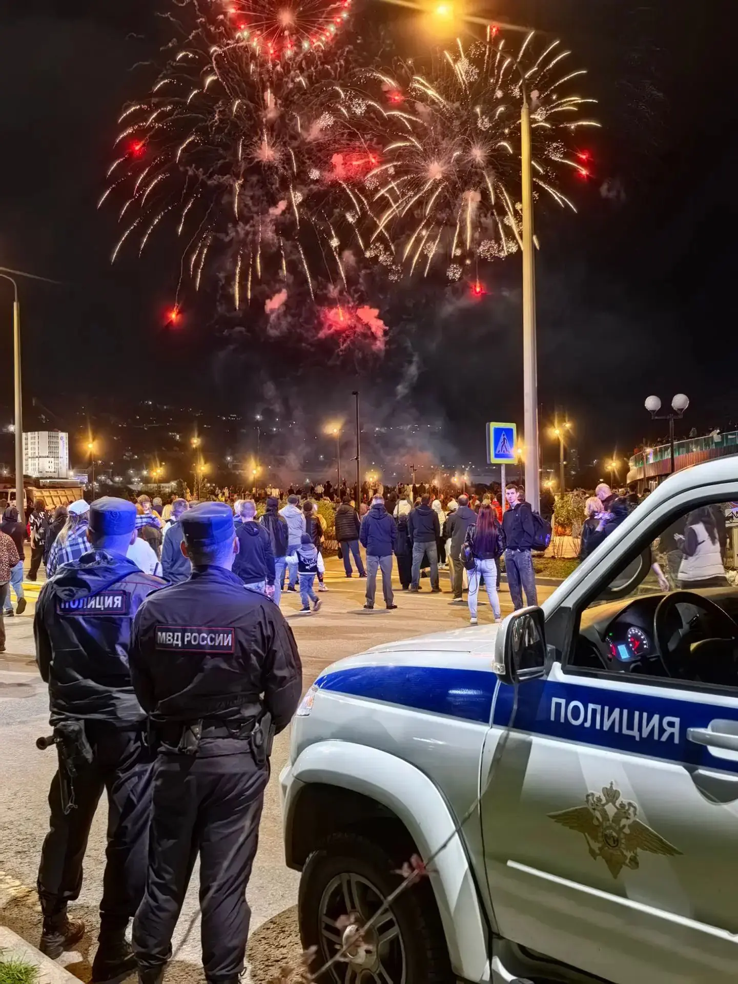 ✨️Сегодня на массовых мероприятиях, посвящённых Дню города, сотрудники полиции обеспечи...