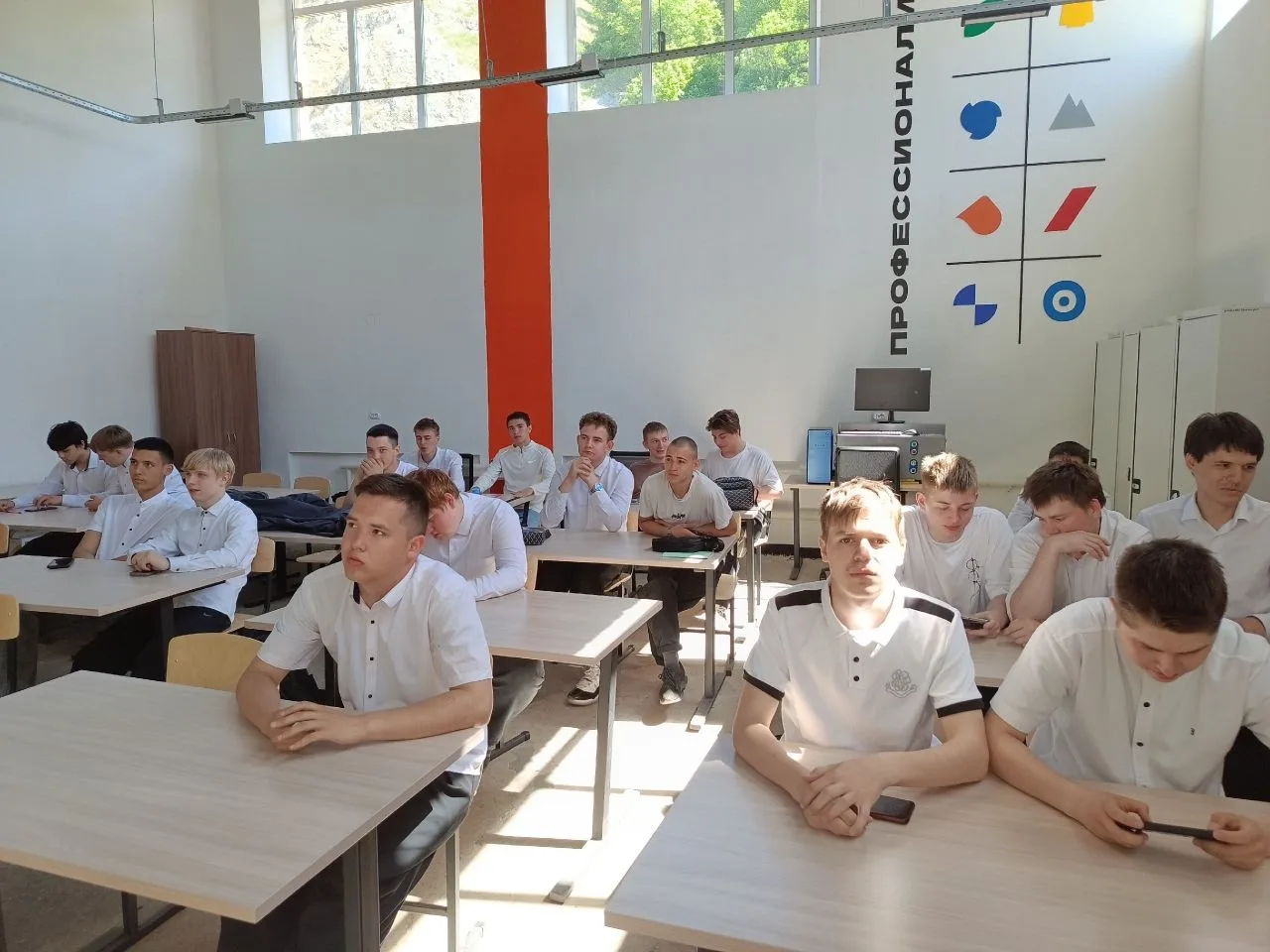 БЕЗОПАСНОСТЬ В ЛЕТНИЕ КАНИКУЛЫ
