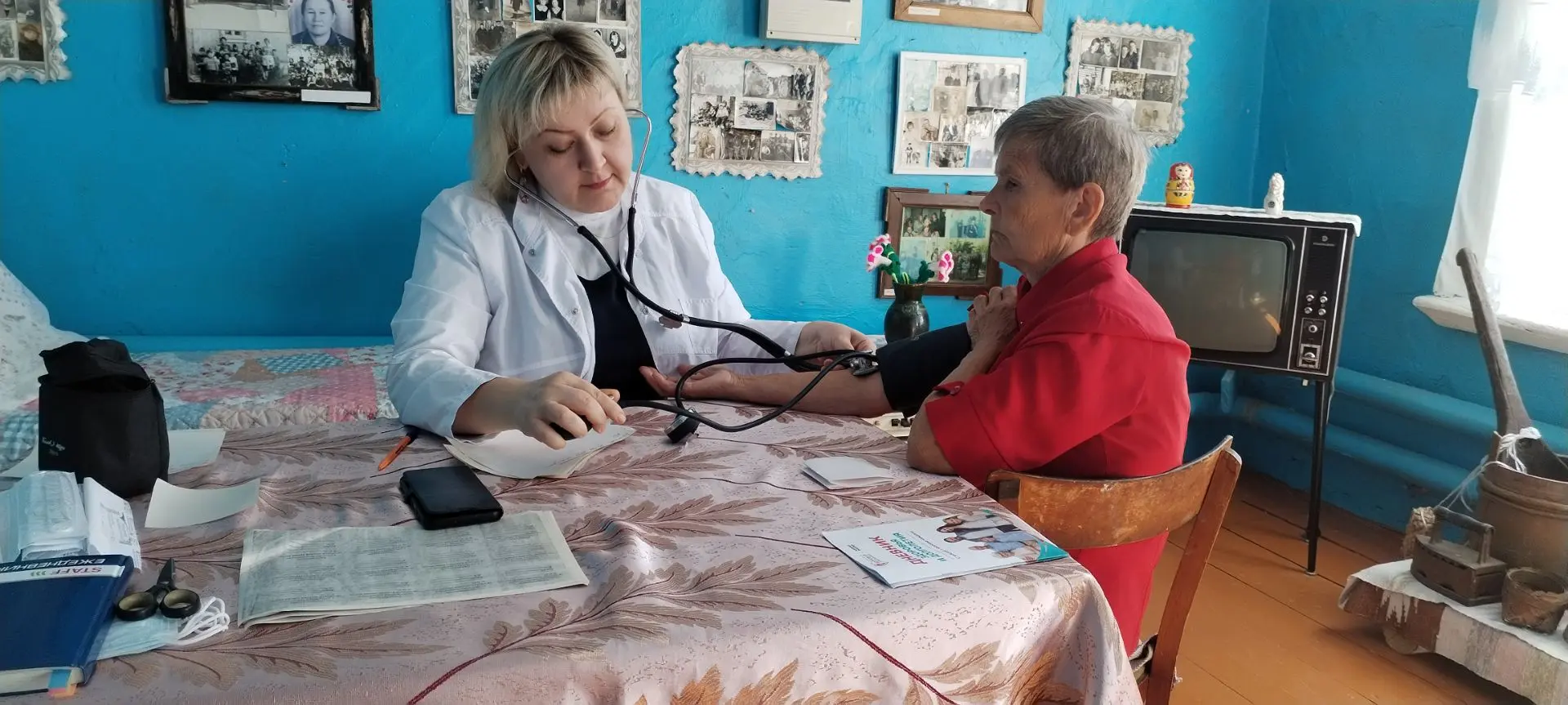 🚑 Здоровье в каждый дом: мобильный пункт здоровья приехал в деревню Майдан!