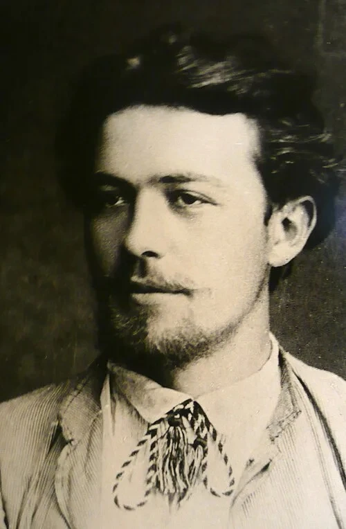 «Зарабатываю много, но денег по-прежнеиу нет». А.П. Чехов

Прямо с языка снял 😁