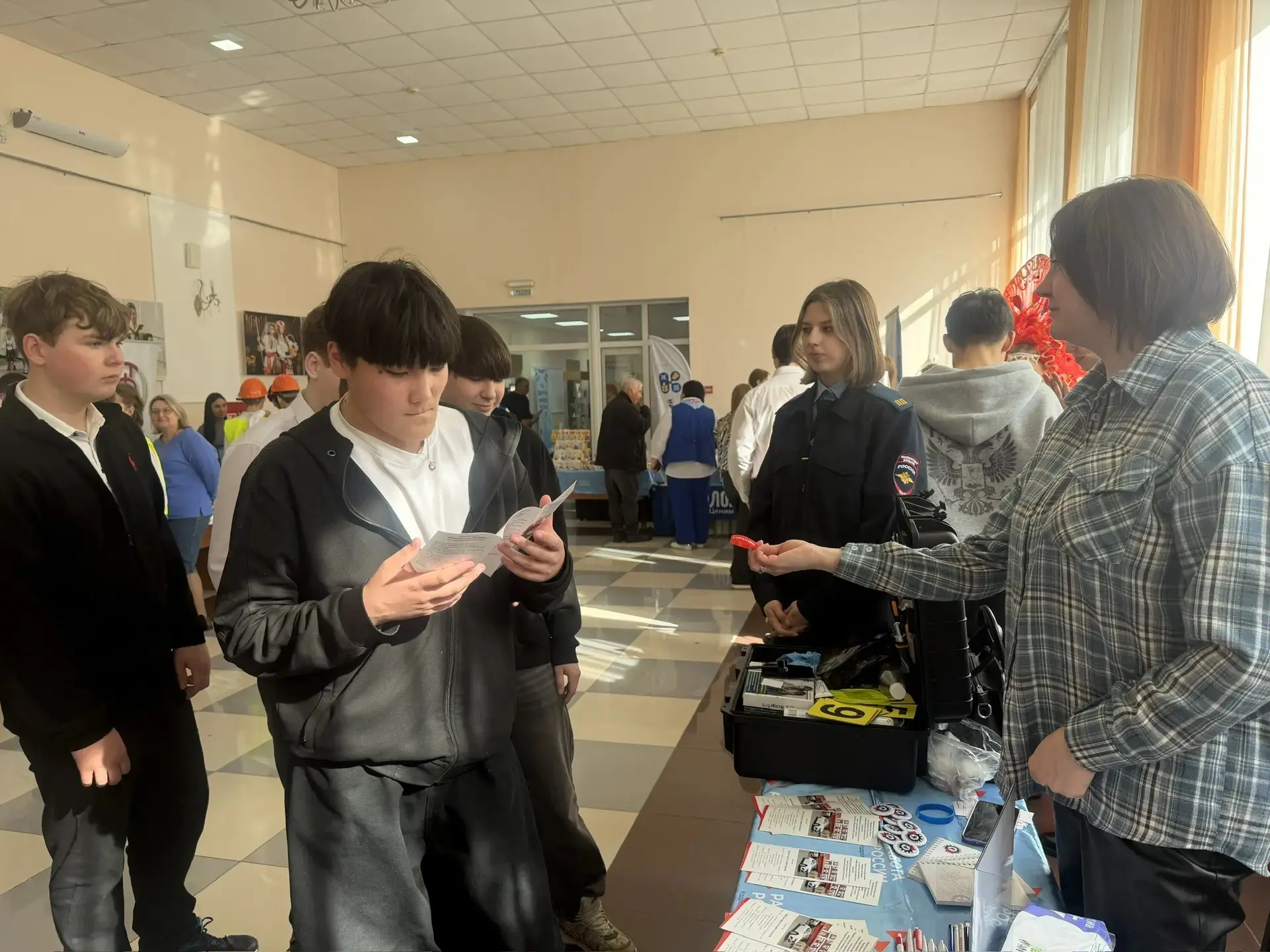 Карьерный фестиваль «Живи и работай в Оренбуржье» состоялся в с.Сакмара районного Дома культуры «Юно