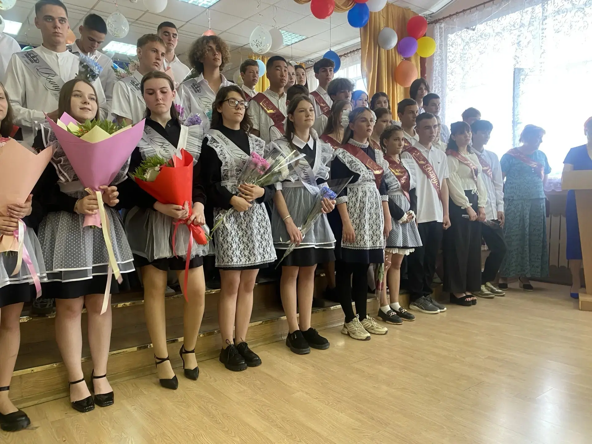 Сегодня в нашей школе прозвучал Последний звонок! 🔔✨