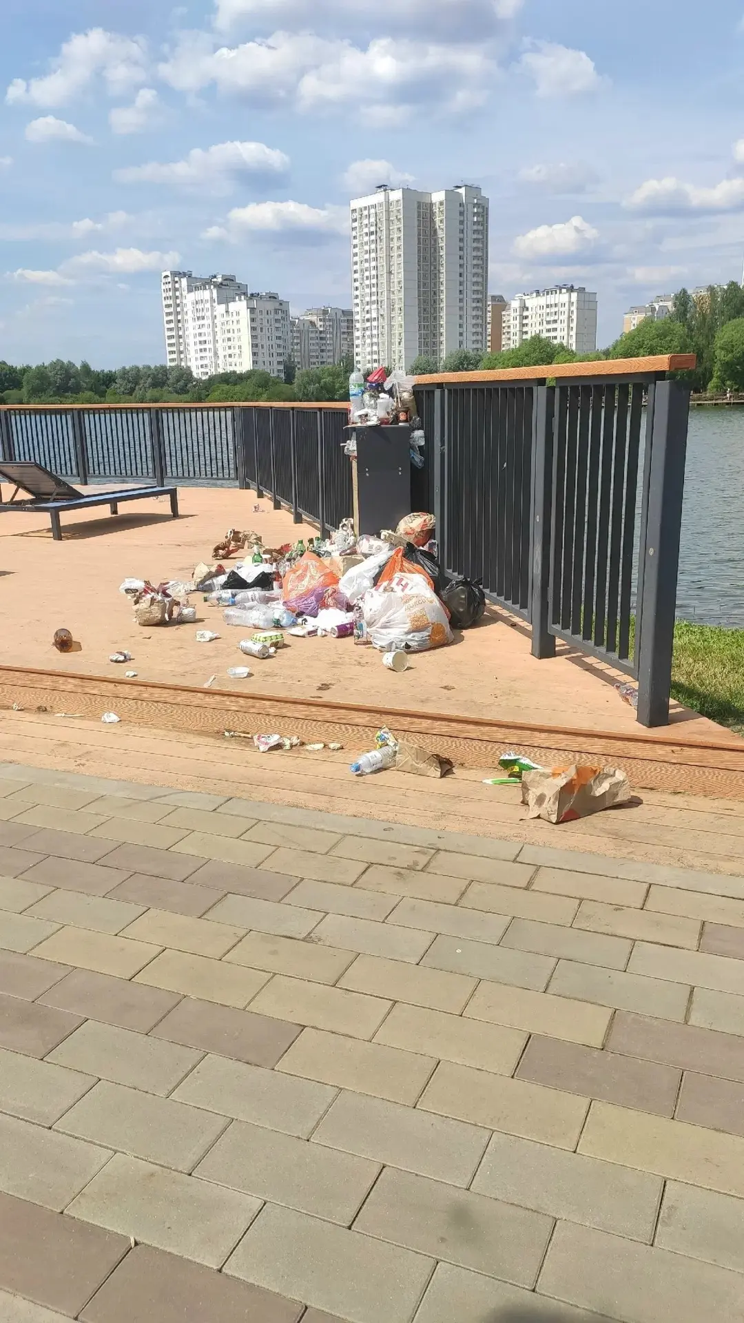 Ландшафтный парк Южное Бутово и особенно недавно открывшуюся пляжную зону отдыха приятно дополняют "