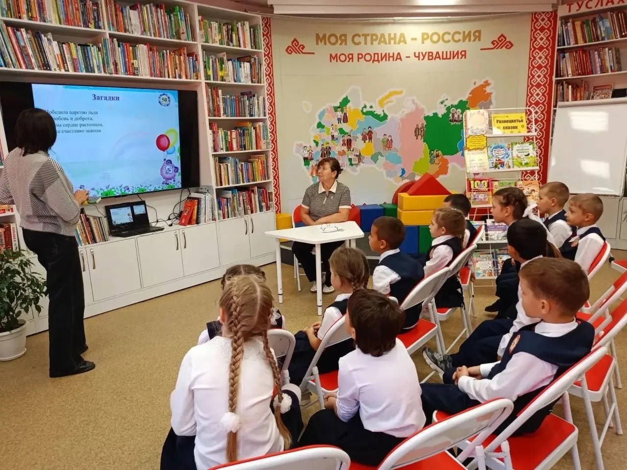 🔺Первые шаги в мир знаний: наши первоклассники стали читателями «Этникума»