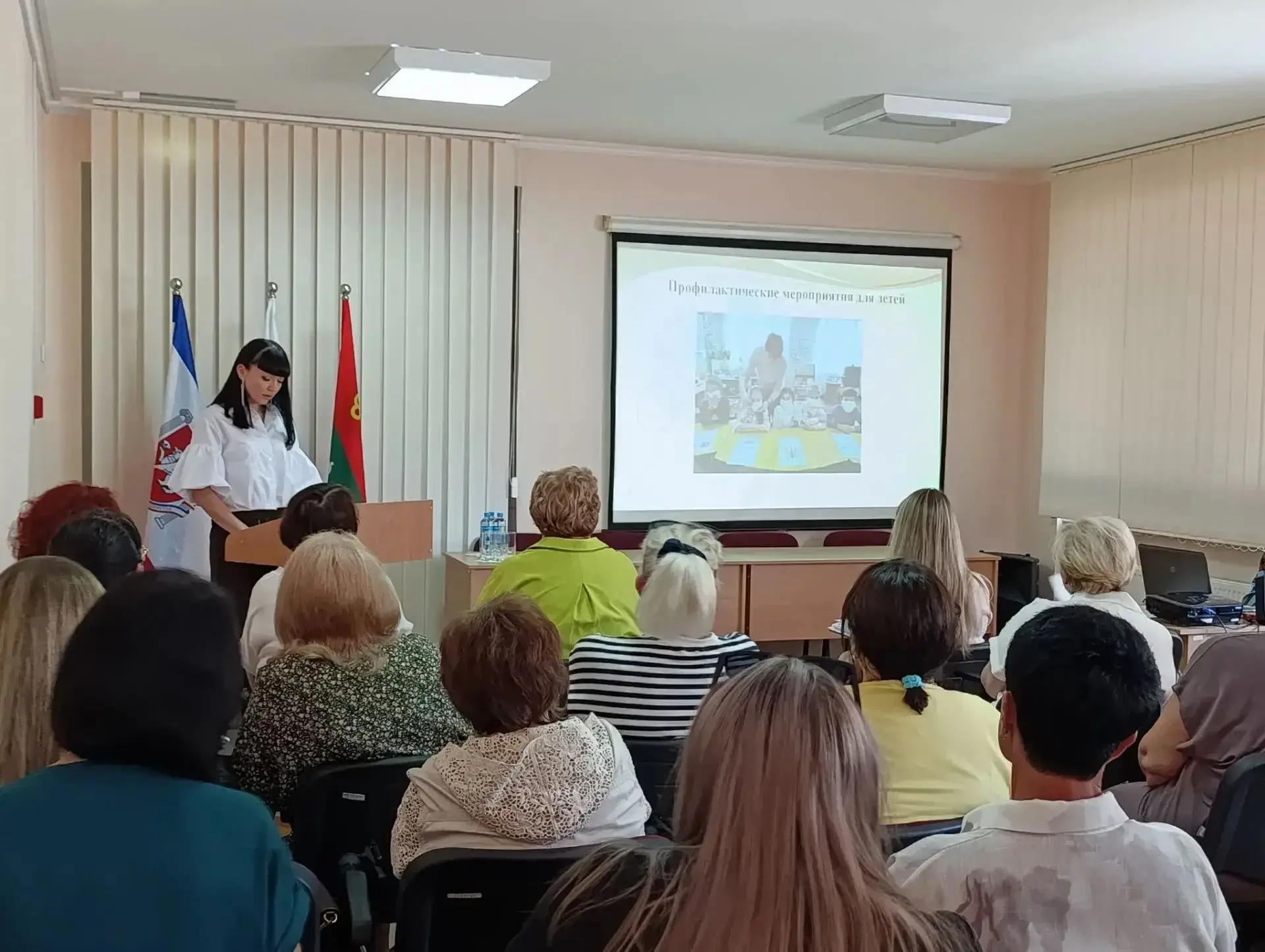 На ежегодной августовской педагогической конференции педагоги Армянска подвели итоги 20...