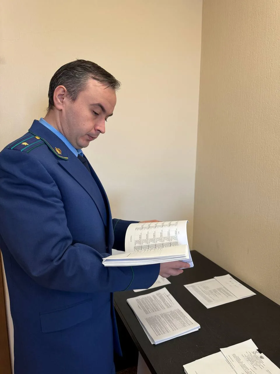 ✅ После вмешательства прокуратуры Губкинского с виновника ДТП в пользу несовершеннолетнего взыскана 