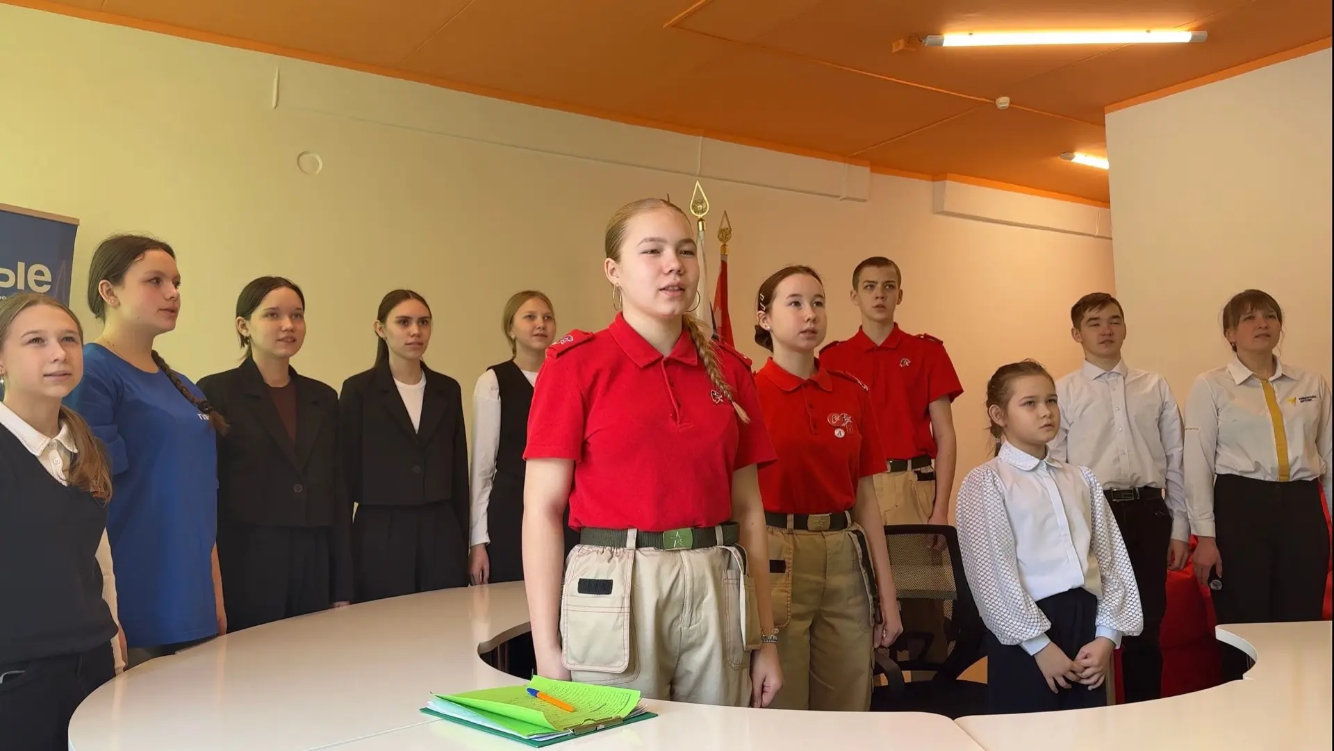 Крым и Россия едины! 🇷🇺  Сегодня активисты первичного отделения Движения Первых школы №3 п. Советски