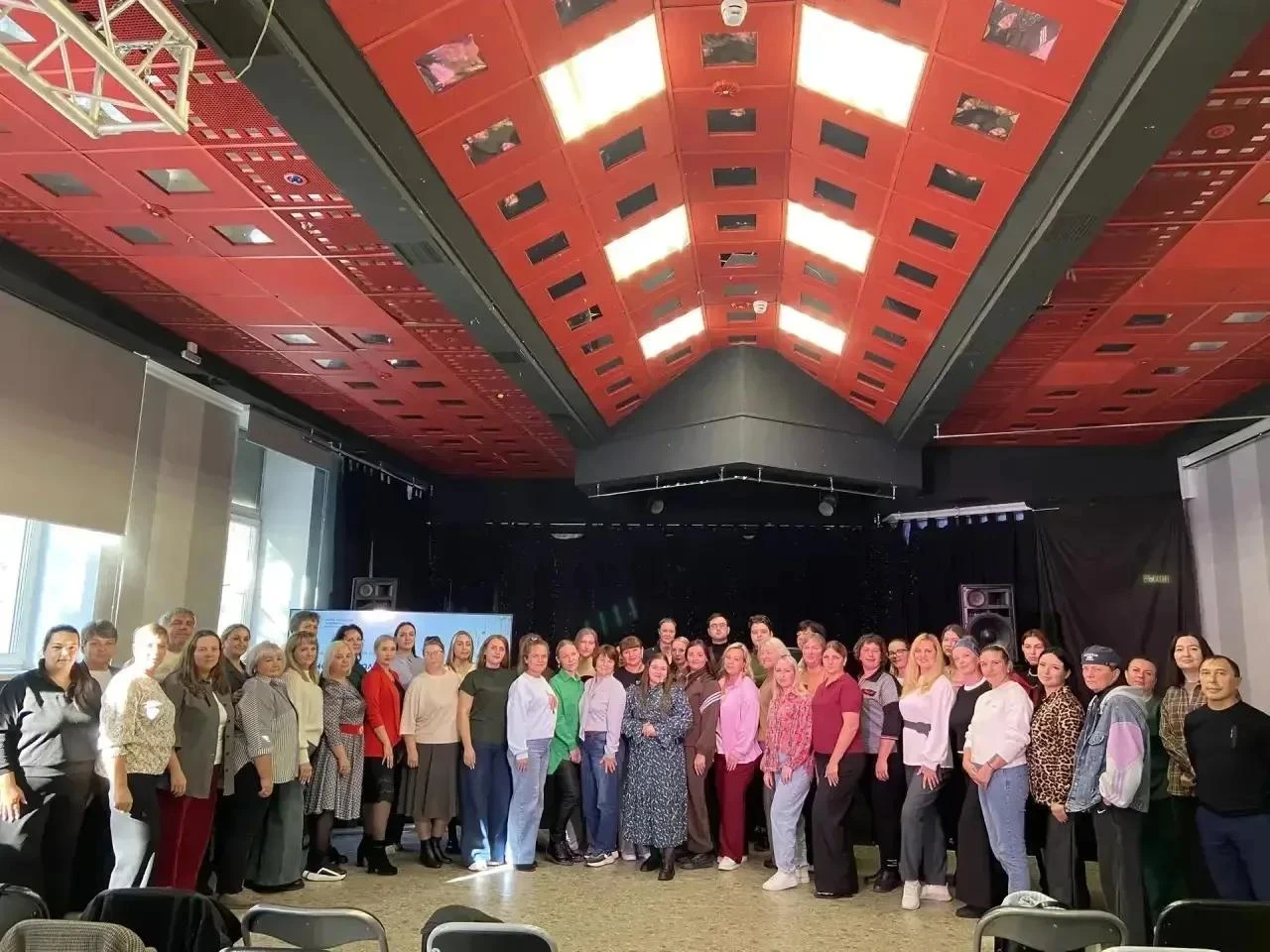 🎙️Работники культуры Беловского МО приняли участие в региональной творческой лаборатор...