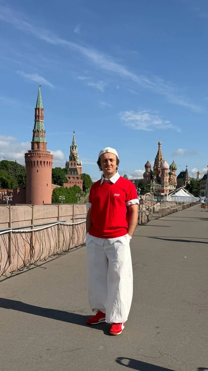 Листал ленту, обнаружил, что сегодня у Москвы день города! Целых 879 лет любимой столице!!