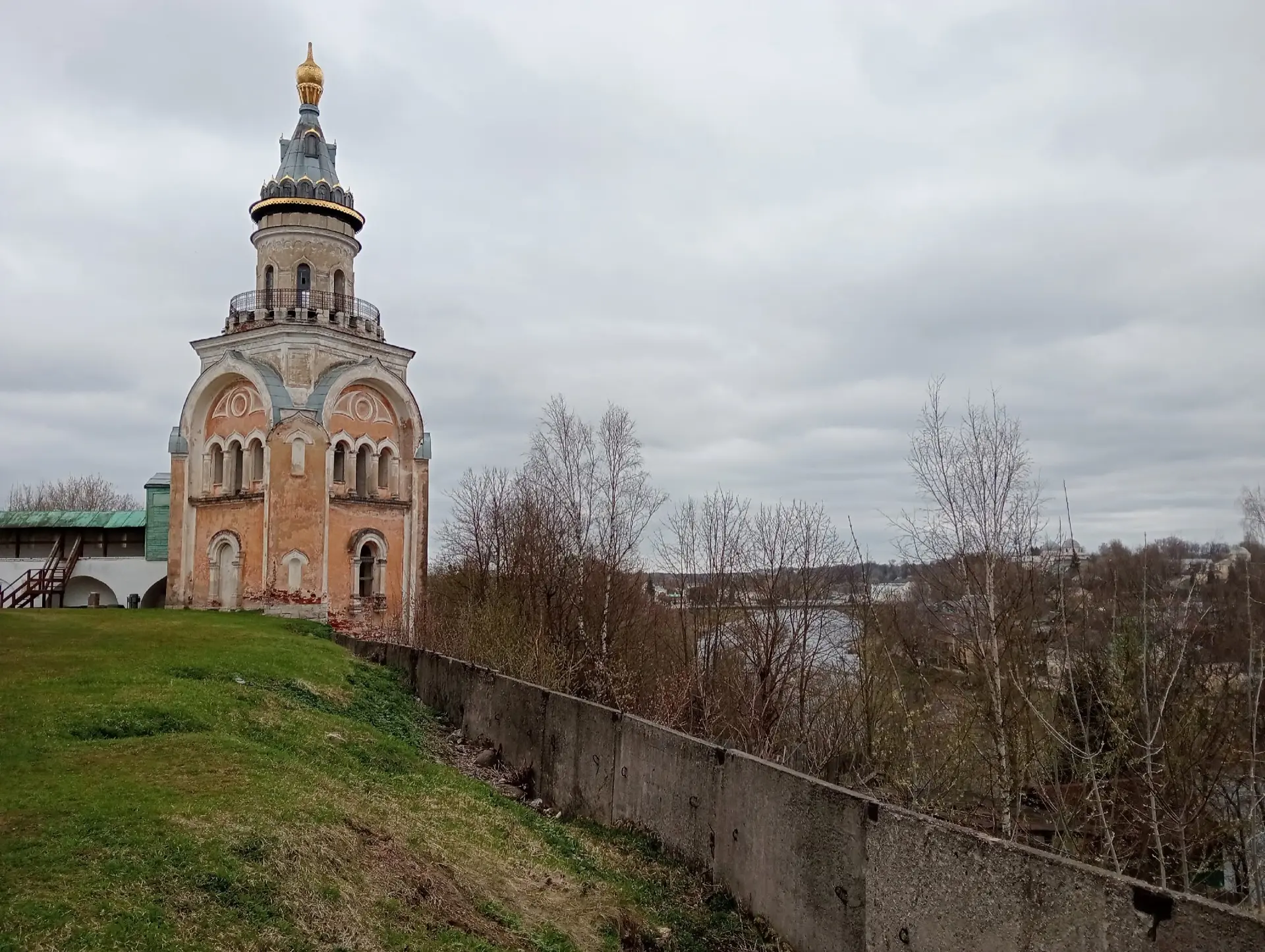 Выходные дни у десятиклассников прошли в Твери, Торжке, Лихославле и Вышнем Волочке. Узнали о мармел