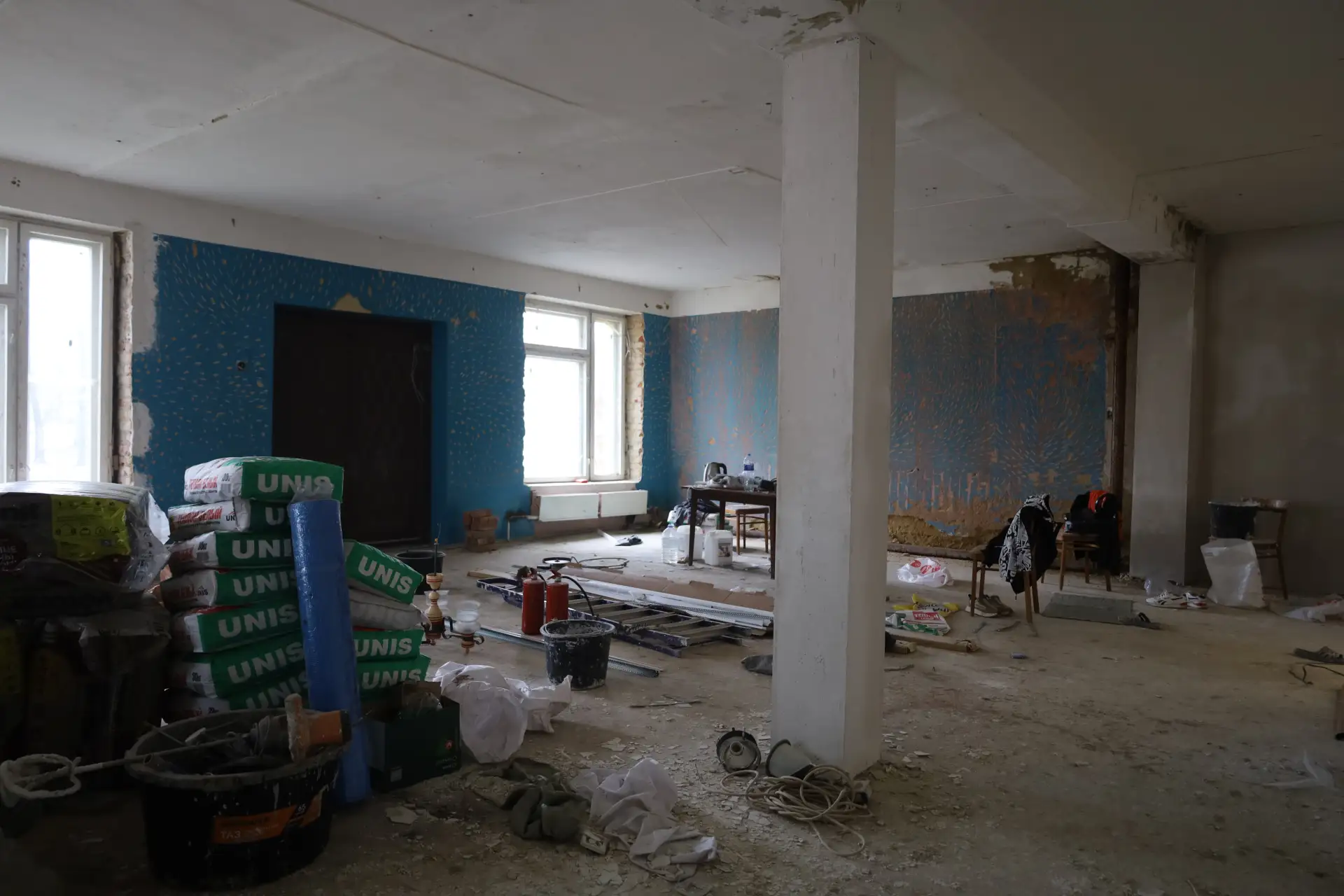 Чтение - вот лучшее учение!  В Новомосковске приступили к капитальному ремонту библиотеки № 9. Это с