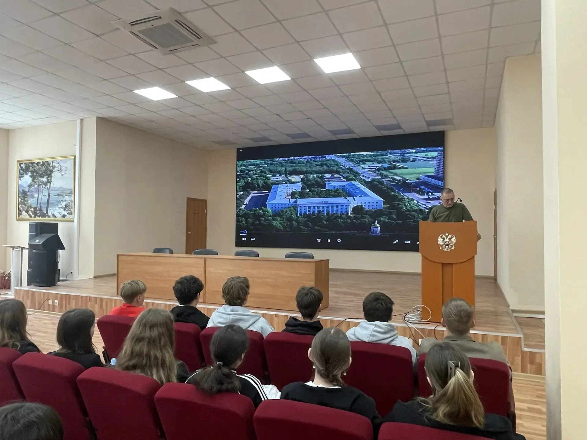 🎖️ День музея + профориентация: учащиеся 10 класса школы №21 села Красносельского побывали на экскур