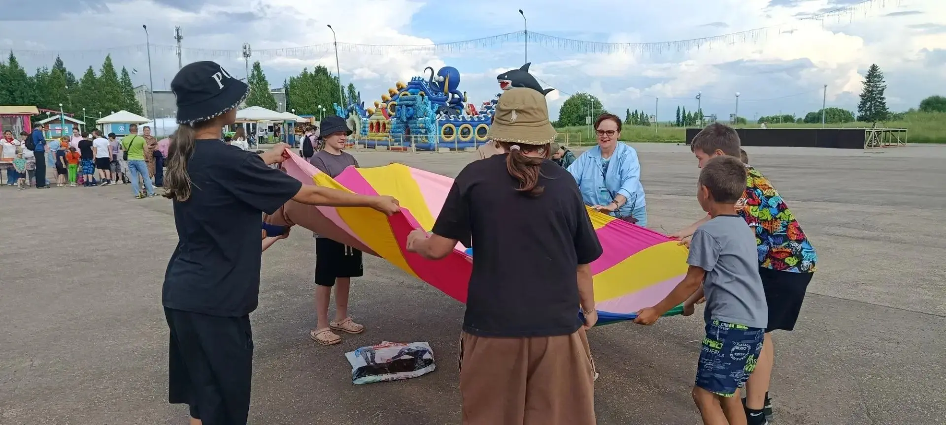 🌈В Сыктывкаре и Эжве снова прошёл фестиваль выходного дня «Сыктывкарское лето».