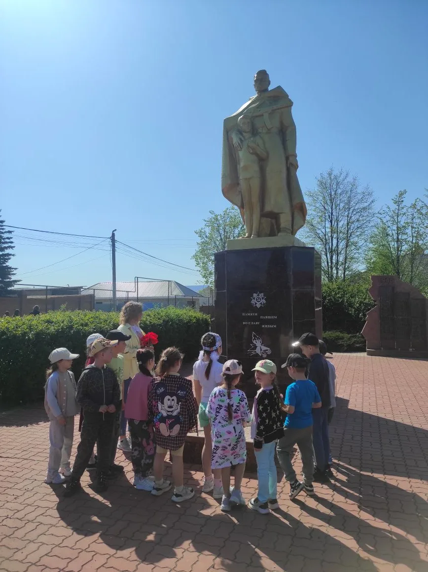В преддверии Дня Победы традиционно в СП "Детский сад " Золотой ключик" проходят тематические меропр