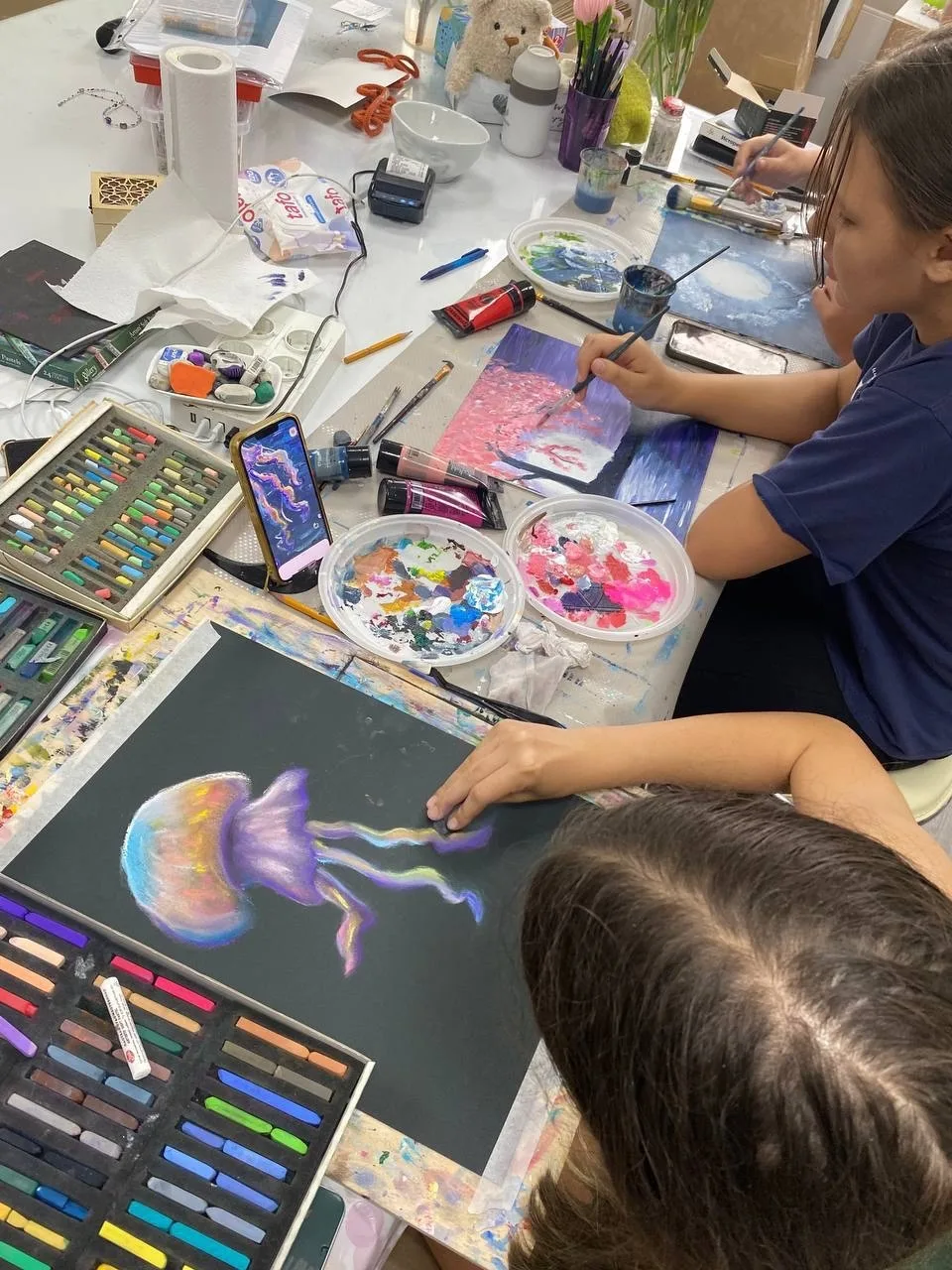 Творите с выгодой: абонементы в студии! 🎨