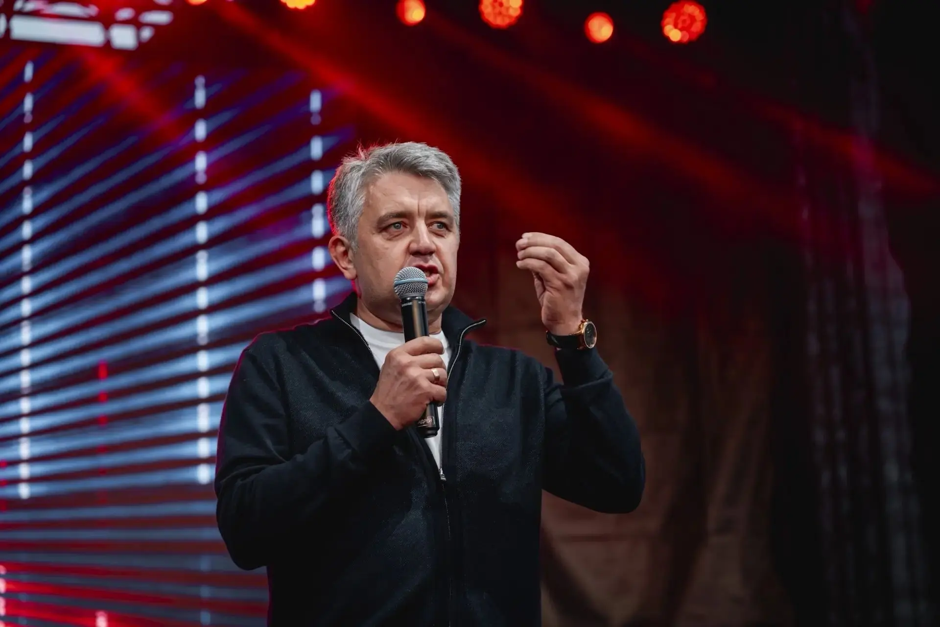 Вечер у Ледового дворца стал ярким финалом нашего большого праздника. Начали с мощного ...