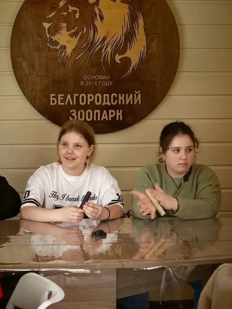 Думаете, каникулы — это только сон до обеда? Только не у нас!   Наш 5 «В» класс вместе с классным ру