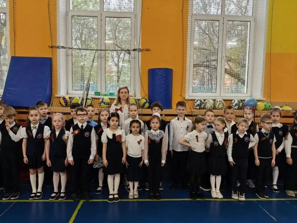 🇷🇺 Торжественное поднятие Флага Российской Федерации    ✨ Почетное право установить Флаг Российской 