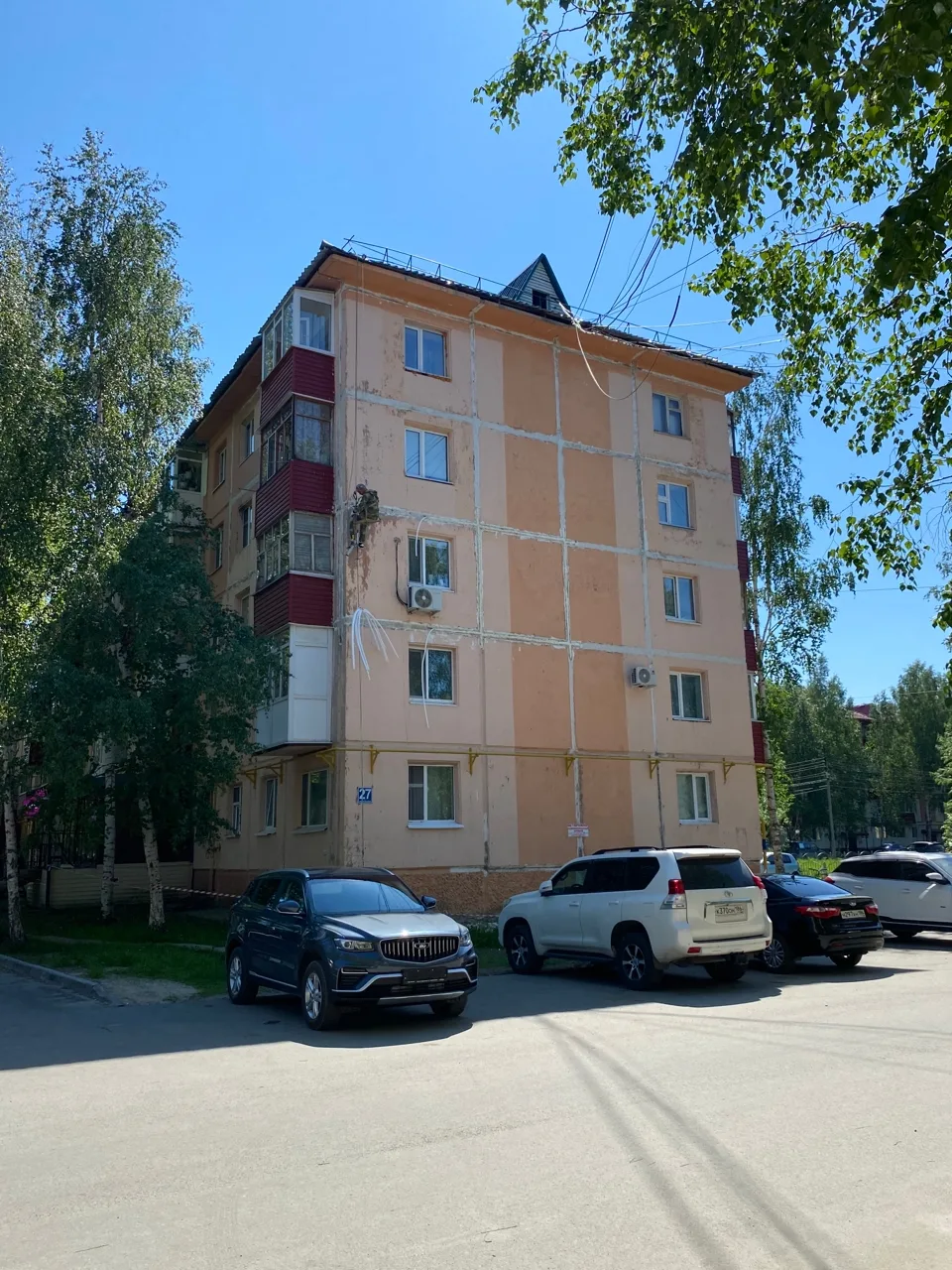 ✅Продолжаем работы по ремонту межпанельных швов МКД. 
Герметизация межпанельных швов позволяет предо