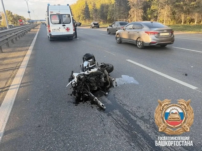 Подробности ДТП семейной пары на мотоцикле возле "Меги" на въезде в Уфу