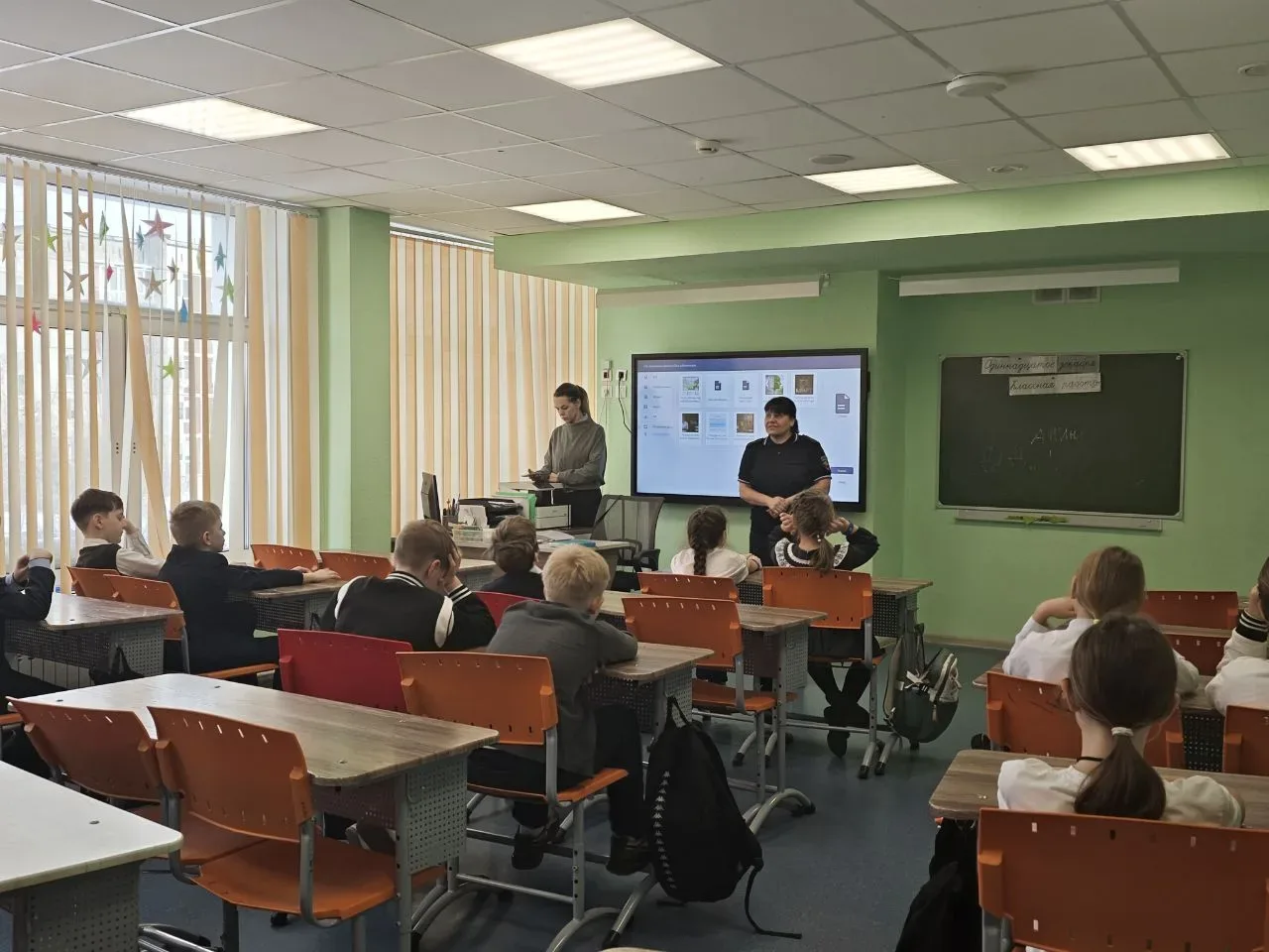 11 декабря в нашей школе для учеников 4-7 классов были организованы познавательные встречи, посвящен